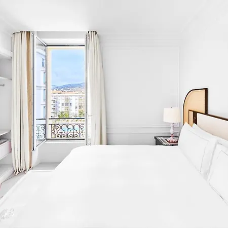 Готель Carlton Cannes, A Regent Канни