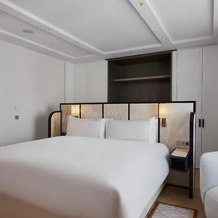 Carlton Cannes, A Regent Канни
