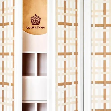 Готель Carlton Cannes, A Regent