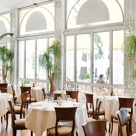 Готель Carlton Cannes, A Regent Канни