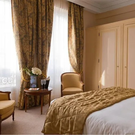 Carlton Cannes, A Regent Готель Канни