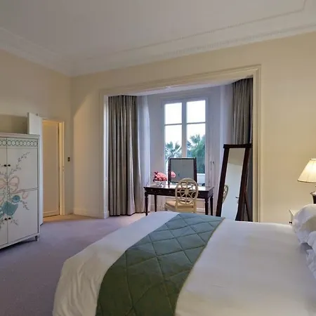 Intercontinental Carlton 5*