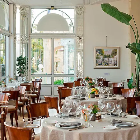 מלון Carlton Cannes, A Regent 5*